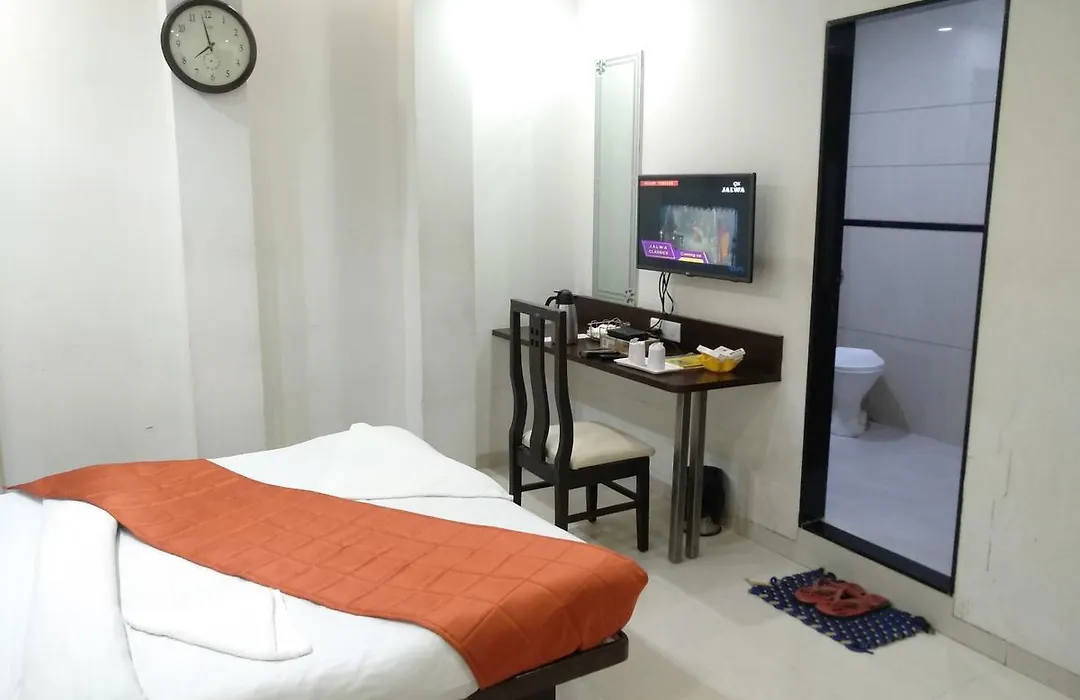 Hotel One Up-1